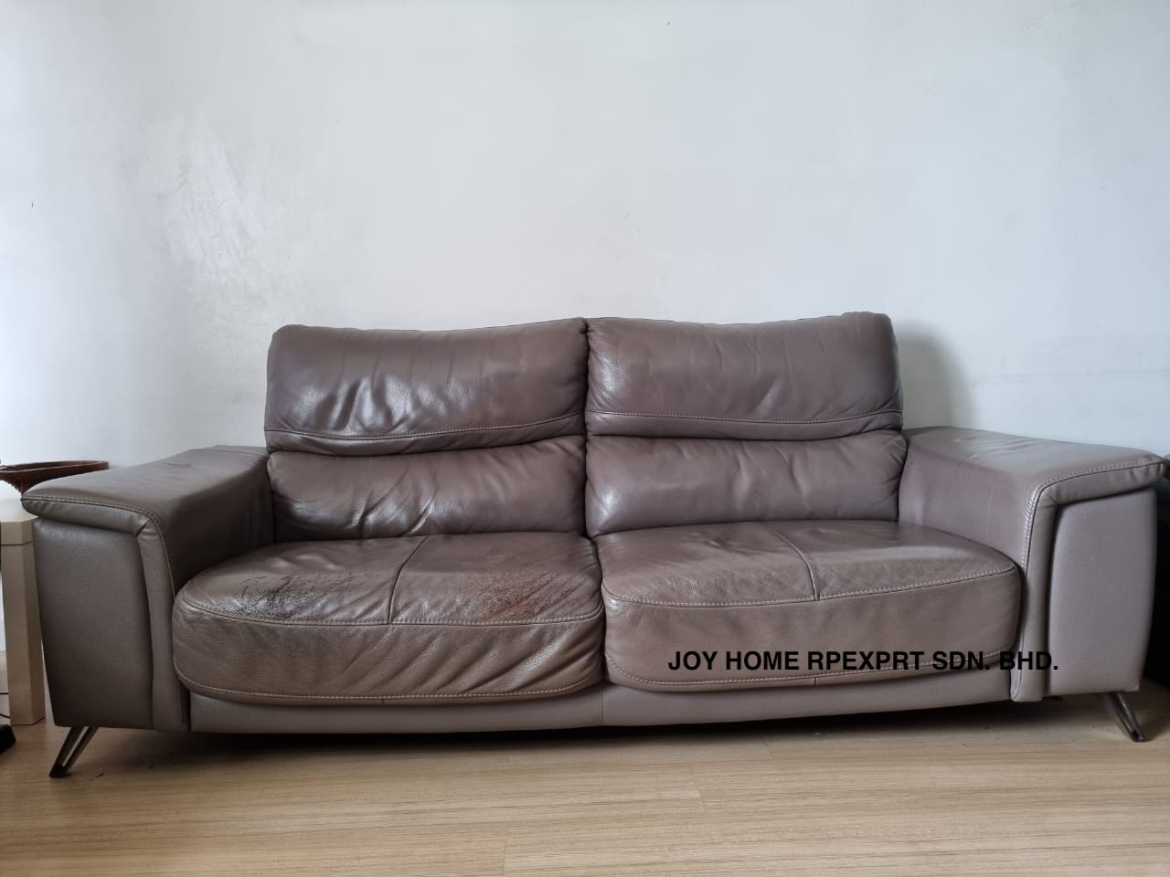 professional-leather-sofa-upholstery-service-bangsar